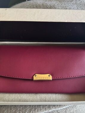 Burberry wallet